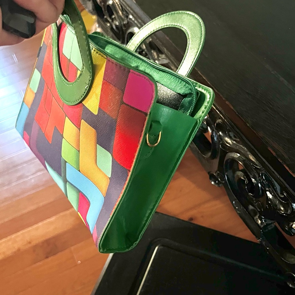 NWT Colorful Geometric Print Top Handle Circle Handle Detachable Strap Bag - Picture 5 of 8